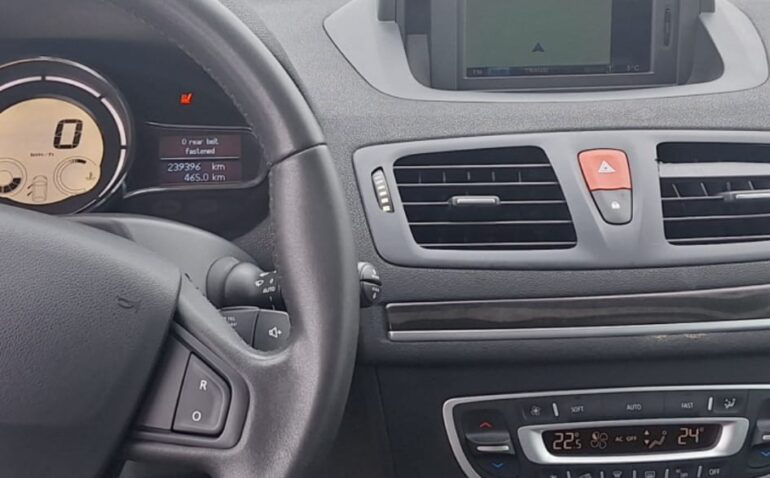 Renault Megane Diesel 1.9 2011 Manuala m-10 auto-dan.ro