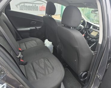 KIA Ceed Diesel 1.6 2016 Manuala