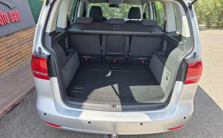 Volkswagen Touran Diesel 1.6 2014 Manuala m-12 auto-dan.ro