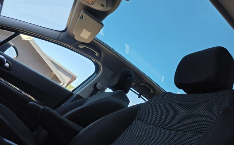 Peugeot 5008 Benzina 1.6 2010 Manuala m-5 auto-dan.ro