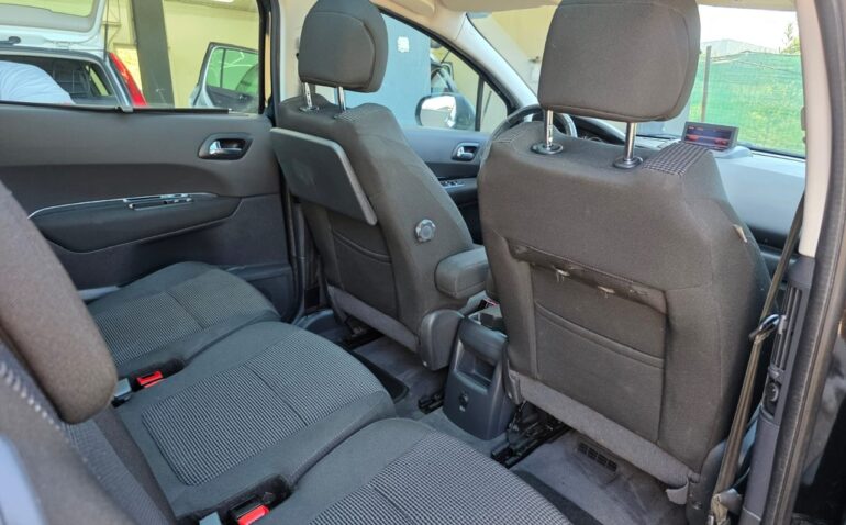 Peugeot 5008 Benzina 1.6 2010 Manuala m-11 auto-dan.ro