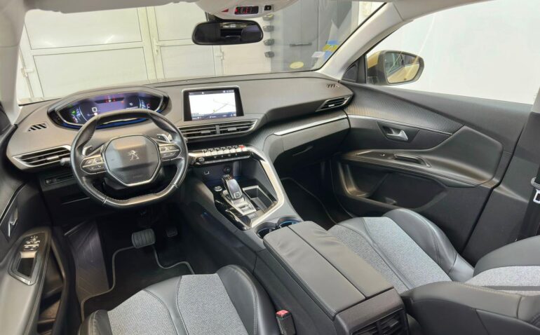 Peugeot 3008 Diesel 1.6 2017 Automata m-5 auto-dan.ro