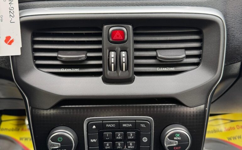 Volvo V40 Diesel 2.0 2017 Manuala m-10 auto-dan.ro