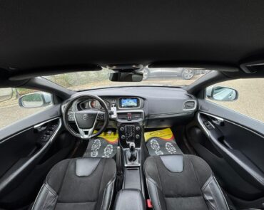 Volvo V40 Diesel 2.0 2017 Manuala 9 auto-dan.ro