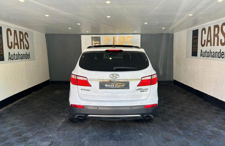 Hyundai Grand Santa Fe Diesel 2.2 2015 Automata m-7 auto-dan.ro