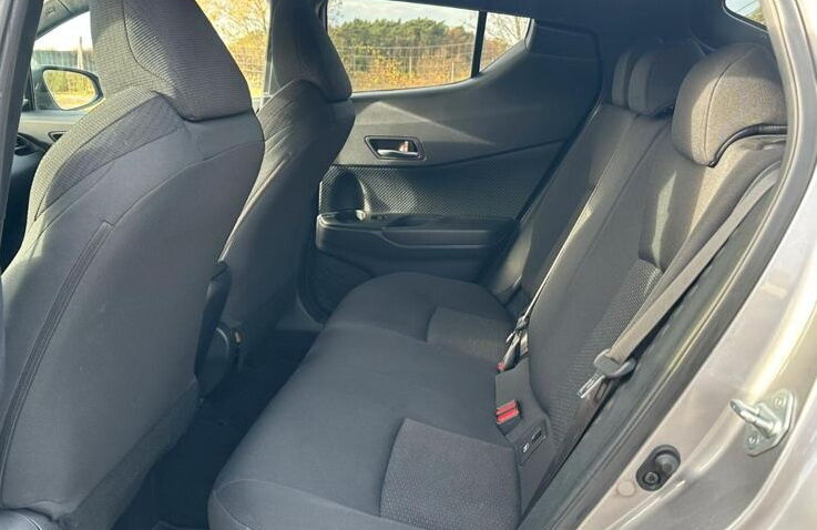 Toyota CHR Hybrid benzina 1.8 2018 Automata m-8 auto-dan.ro