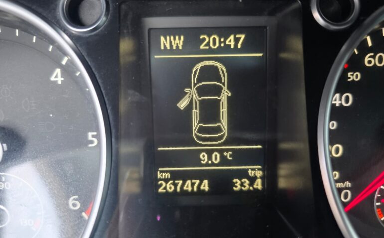 Volkswagen Passat Diesel 2.0 2009 Manuala m-13 auto-dan.ro