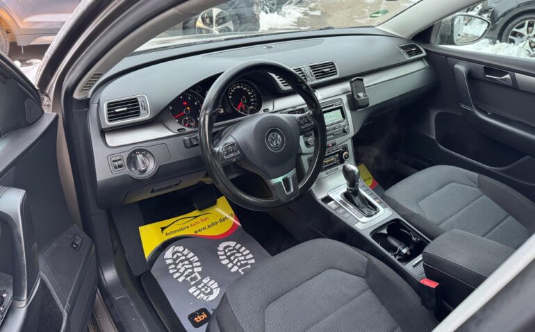 Volkswagen Passat Benzina 1.8 2012 Automata m-8 auto-dan.ro