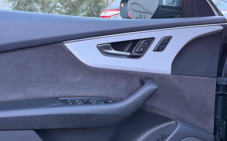 Audi Q8 Hybrid diesel 3.0 2019 Automata m-10 auto-dan.ro