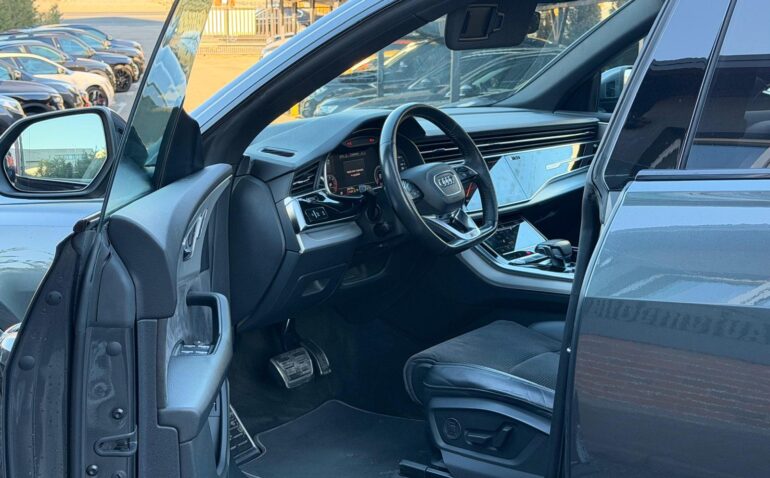 Audi Q8 Hybrid diesel 3.0 2019 Automata m-6 auto-dan.ro