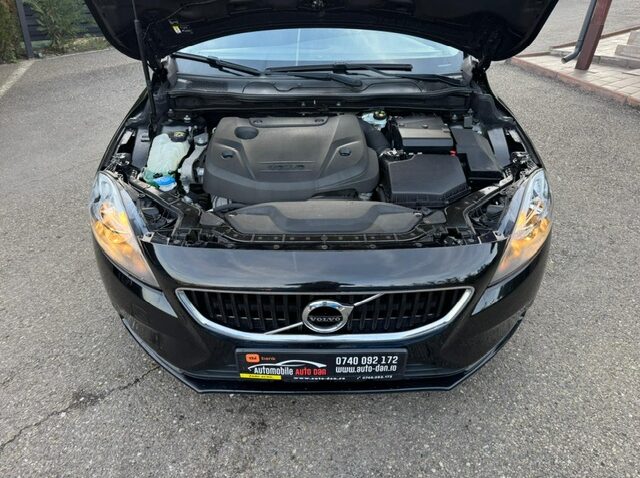 Volvo V40 Diesel 2.0 2017 Manuala m-12 auto-dan.ro