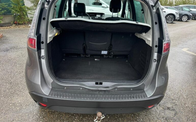 Renault Scenic Diesel 1.6 2013 Manuala m-14 auto-dan.ro