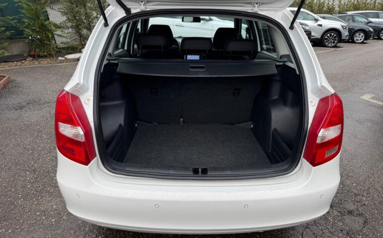 Skoda Fabia Diesel 1.6 2011 Manuala m-9 auto-dan.ro