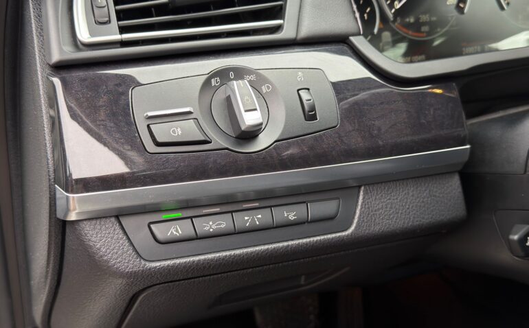 BMW 740D Diesel 3.0 2010 Automata m-17 auto-dan.ro