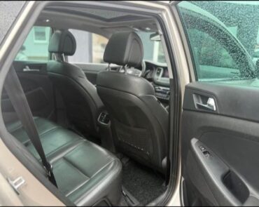 Hyundai Tucson Diesel 2.0 2017 Manuala 14 auto-dan.ro