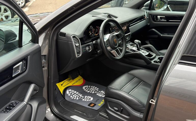 Porsche Cayenne Hybrid benzina 3.0 2022 Automata m-12 auto-dan.ro