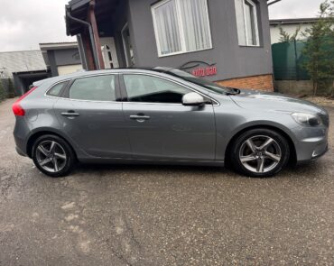 Volvo V40 Diesel 1.6 2014 Manuala - Detalii Tehnice