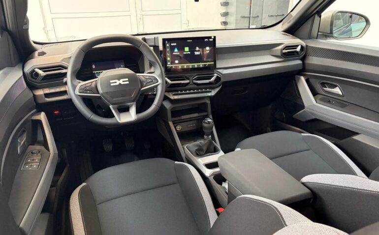 Dacia Duster Benzina + gpl 1.2 2026 Manuala m-8 auto-dan.ro