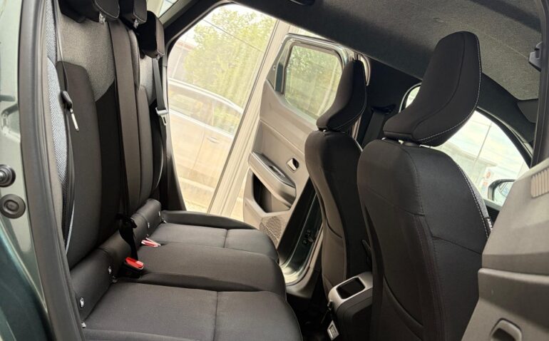 Dacia Duster Benzina + gpl 1.2 2026 Manuala m-13 auto-dan.ro