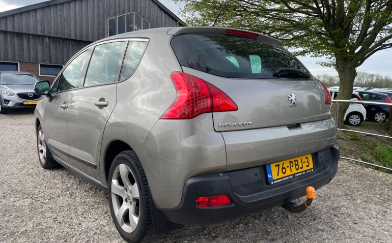 Peugeot 3008 Benzina 1.6 2011 Manuala m-11 auto-dan.ro