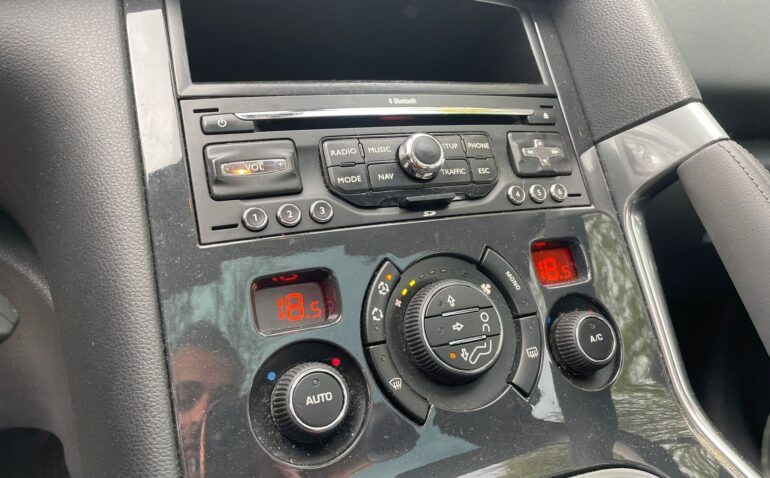 Peugeot 3008 Benzina 1.6 2011 Manuala m-2 auto-dan.ro