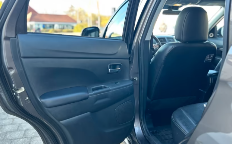 Mitsubishi Asx Diesel 1.8 2012 Manuala m-13 auto-dan.ro