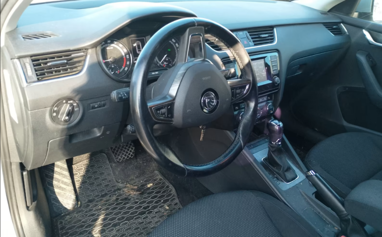 Skoda Octavia Diesel 2.0 2015 Automata m-7 auto-dan.ro