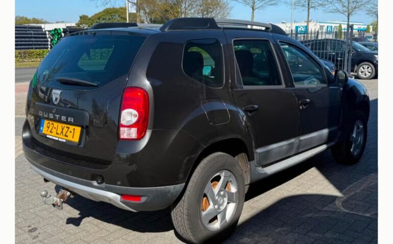 Dacia Duster Benzina 1.6 2010 Manuala m-4 auto-dan.ro
