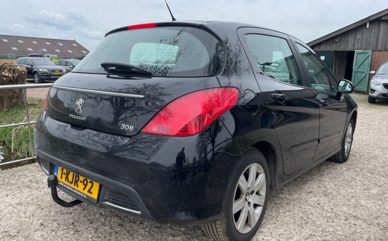 Peugeot 308 Benzina 1.6 2012 Manuala m-4 auto-dan.ro