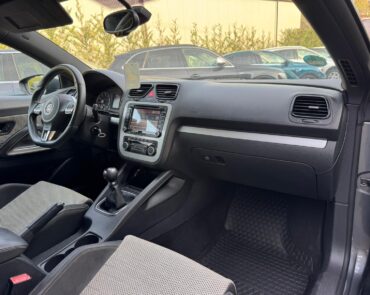 Volkswagen Scirocco Benzina 1.4 2011 Manuala 15 auto-dan.ro