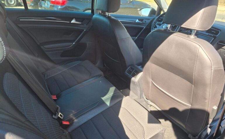 Volkswagen Golf 7 Diesel 2.0 2017 Automata m-8 auto-dan.ro