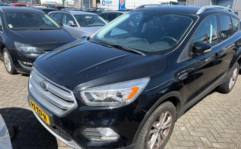 Ford Kuga Diesel 2.0 2017 Manuala m-1 auto-dan.ro