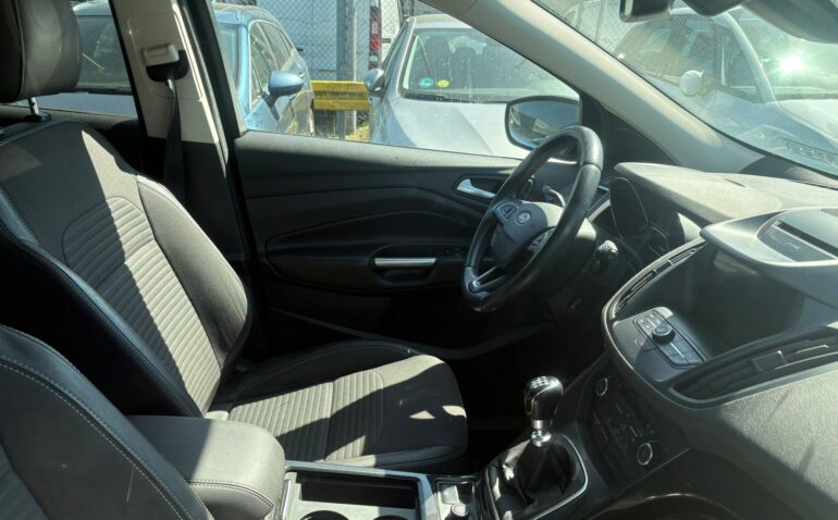 Ford Kuga Diesel 2.0 2017 Manuala m-5 auto-dan.ro