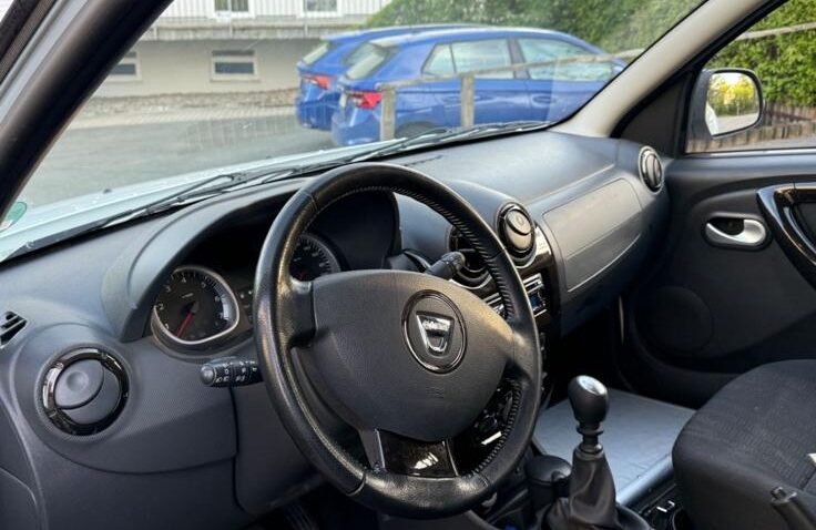 Dacia Duster Diesel 1.5 2011 Manuala m-9 auto-dan.ro