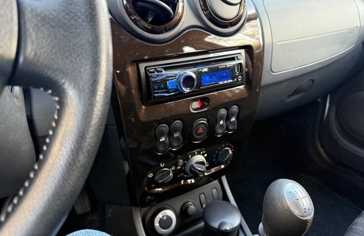 Dacia Duster Diesel 1.5 2011 Manuala m-11 auto-dan.ro