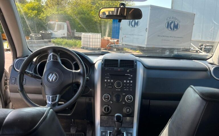 Suzuki Grand Vitara Diesel 1.9 2012 Manuala m-6 auto-dan.ro