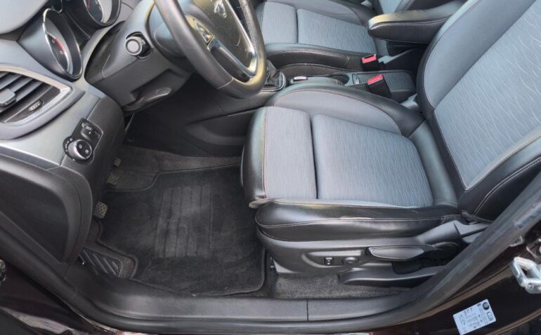 Opel Mokka Diesel 1.7 2015 Manuala m-8 auto-dan.ro