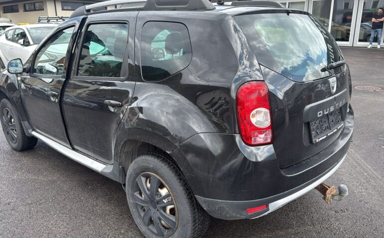 Dacia Duster Diesel 1.5 2010 Manuala m-4 auto-dan.ro