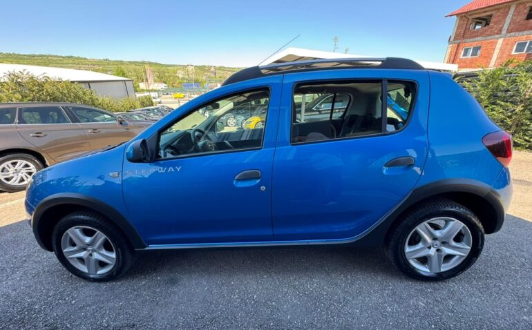 Dacia Sandero Stepway Benzina 0..09 2014 Manuala m-7 auto-dan.ro