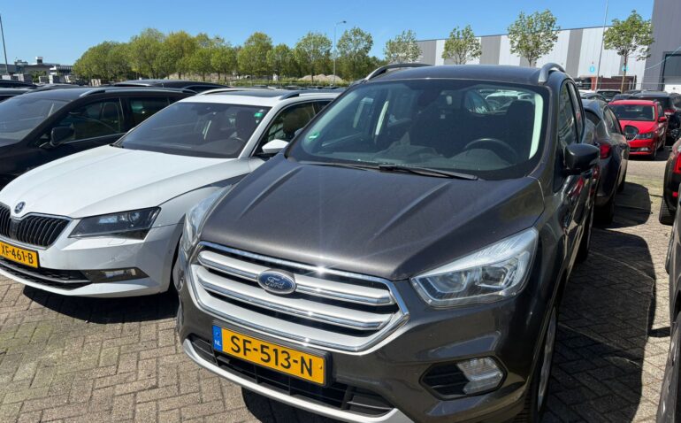 Ford Kuga Benzina 1.5 2018 Manuala m-2 auto-dan.ro