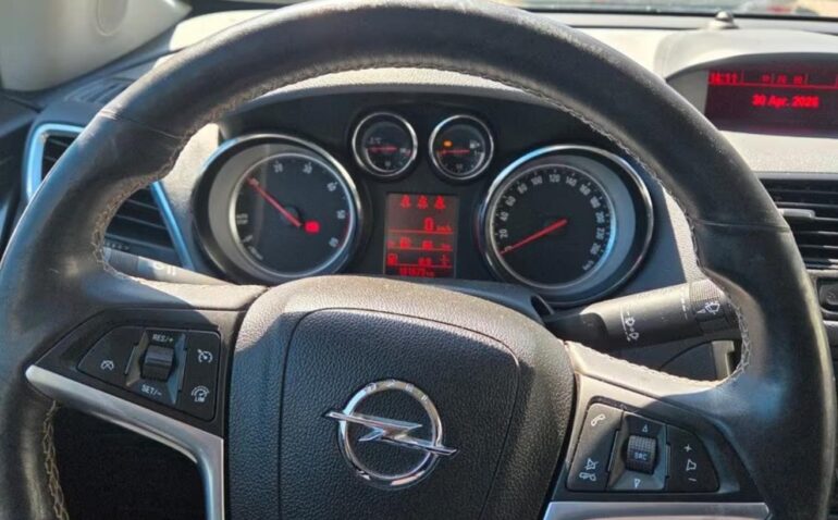 Opel Mokka Diesel 1.7 2014 Manuala m-8 auto-dan.ro