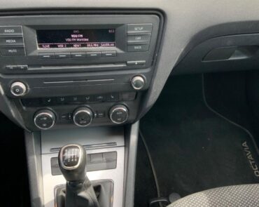 Skoda Octavia Diesel 2.0 2014 Manuala 9 auto-dan.ro
