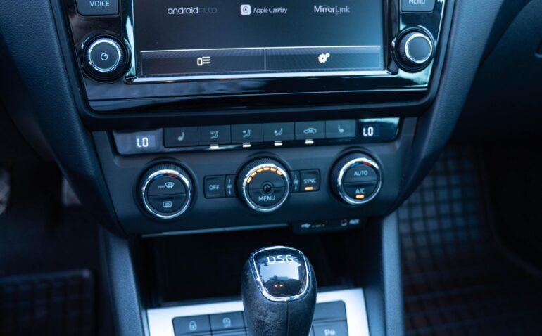 Skoda Octavia Diesel 1.6 2016 Automata m-12 auto-dan.ro