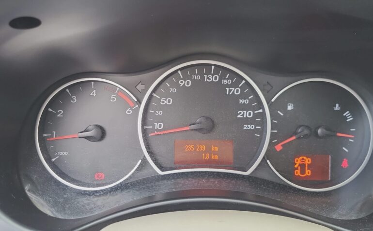 Renault Koleos Diesel 2.0 2009 Manuala m-7 auto-dan.ro