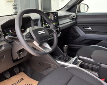 Dacia Duster Benzina + gpl 1.2 2026 Manuala 10 auto-dan.ro