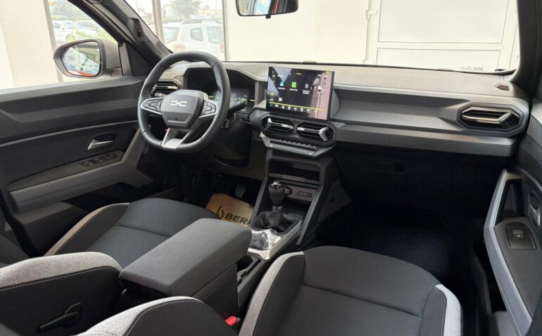 Dacia Duster Benzina + gpl 1.2 2026 Manuala m-8 auto-dan.ro