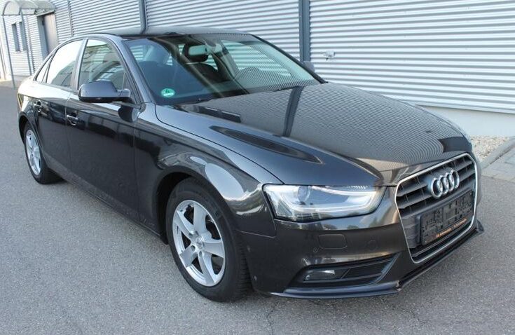 Audi A4 Diesel 2.0 2015 Manuala m-1 auto-dan.ro