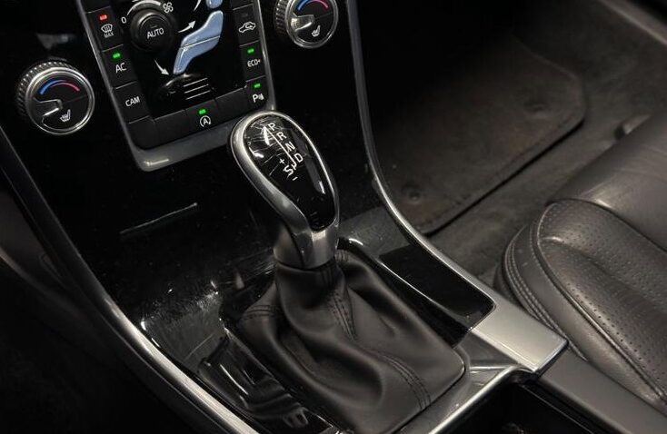 Volvo Xc60 Diesel 2.0 2015 Automata m-26 auto-dan.ro