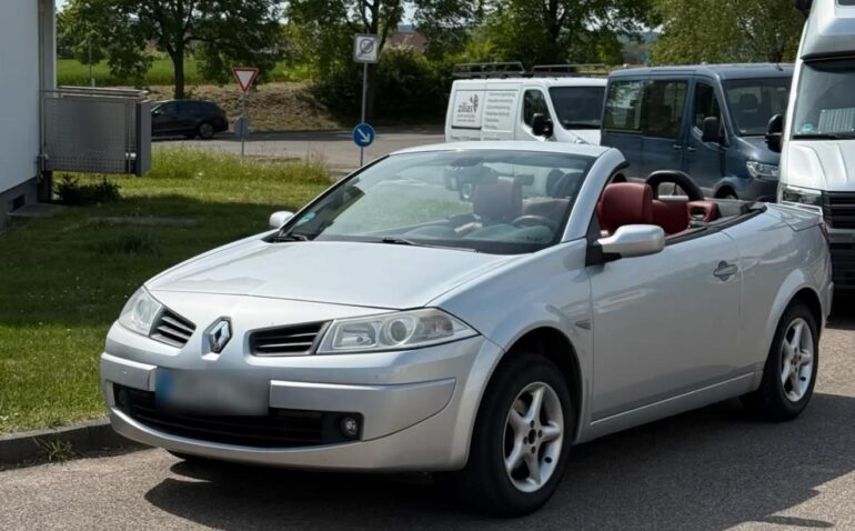 Renault Megane Benzina 1.6 2006 Manuala m-2 auto-dan.ro