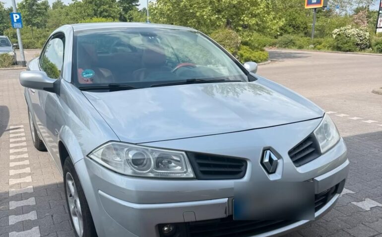 Renault Megane Benzina 1.6 2006 Manuala m-1 auto-dan.ro